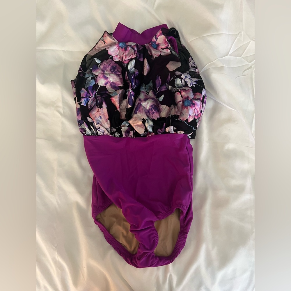 BeVisible Dance Leotard / Size: Youth Medium / Lightly worn /